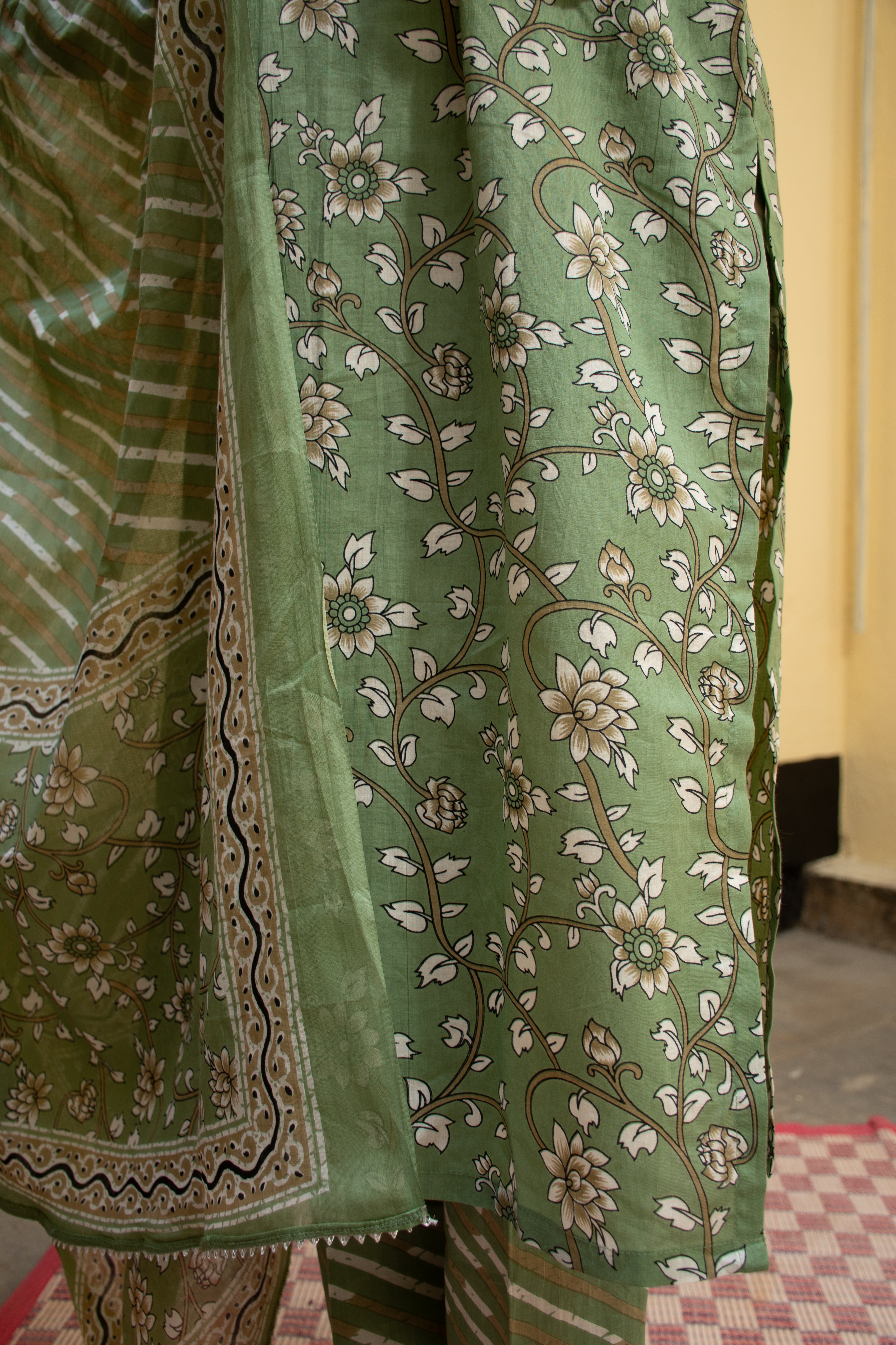 Image of SEJAL cotton set