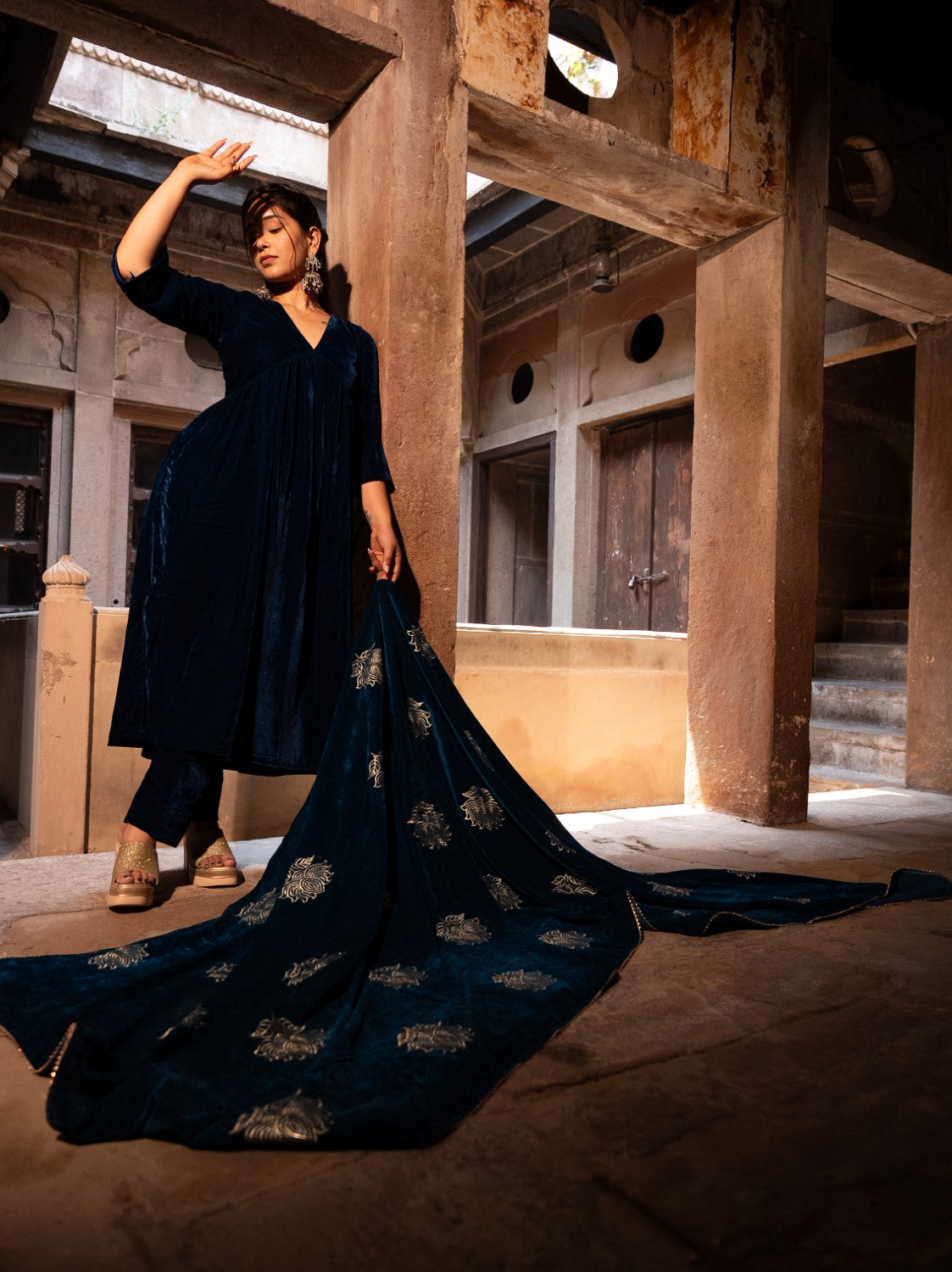 Image of Iraah Velvet Set