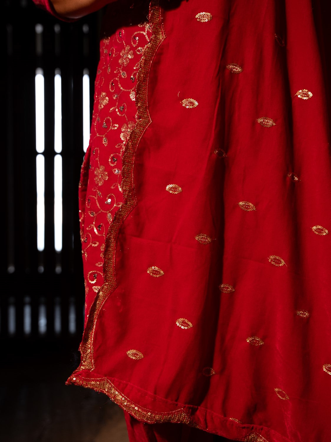 Image of Ruhi Pink Velvet Set