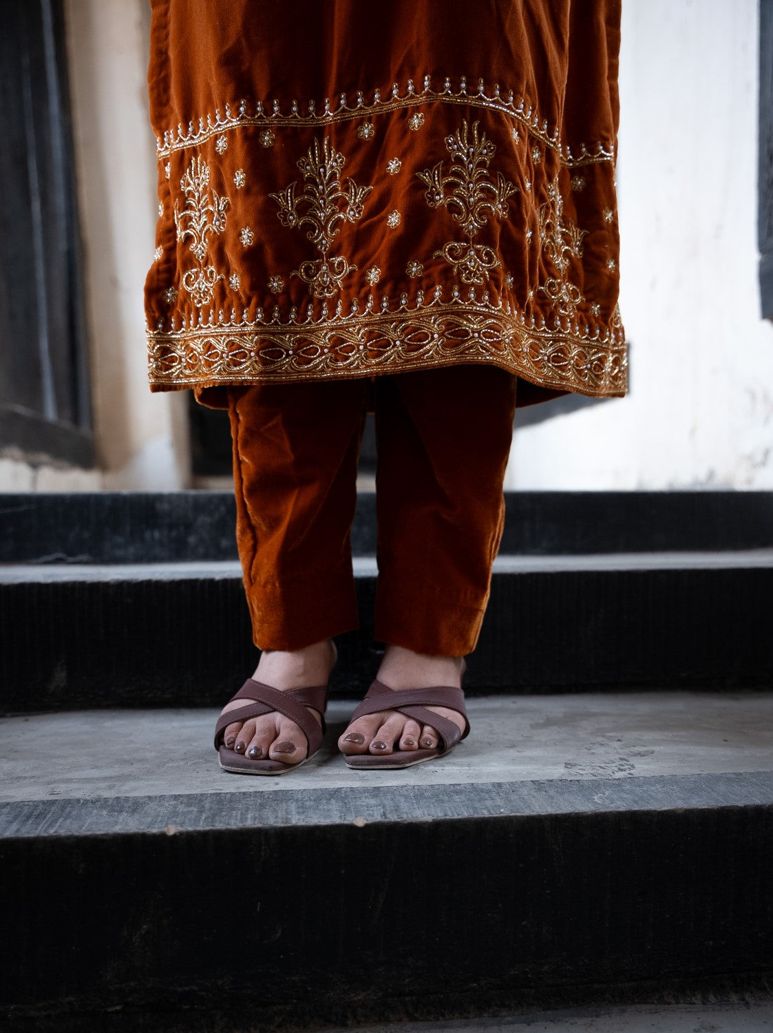 Image of Zoya Velvet Kurta Set