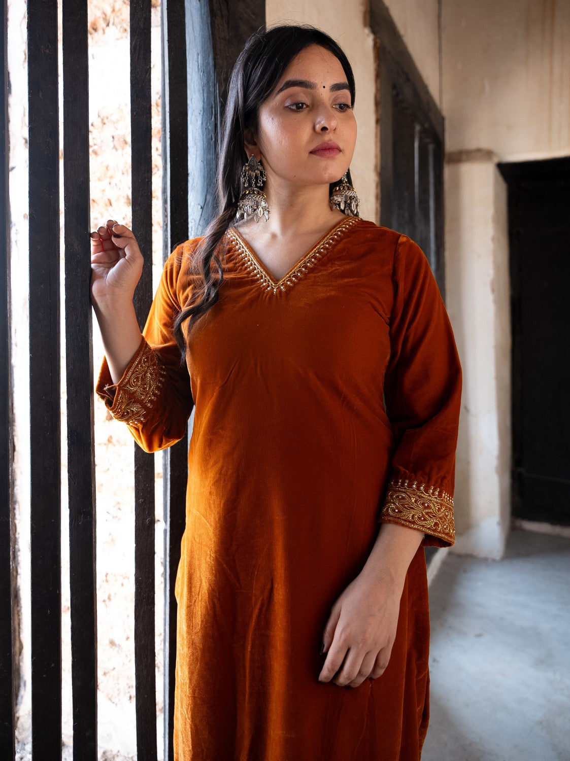 Image of Zoya Velvet Kurta Set