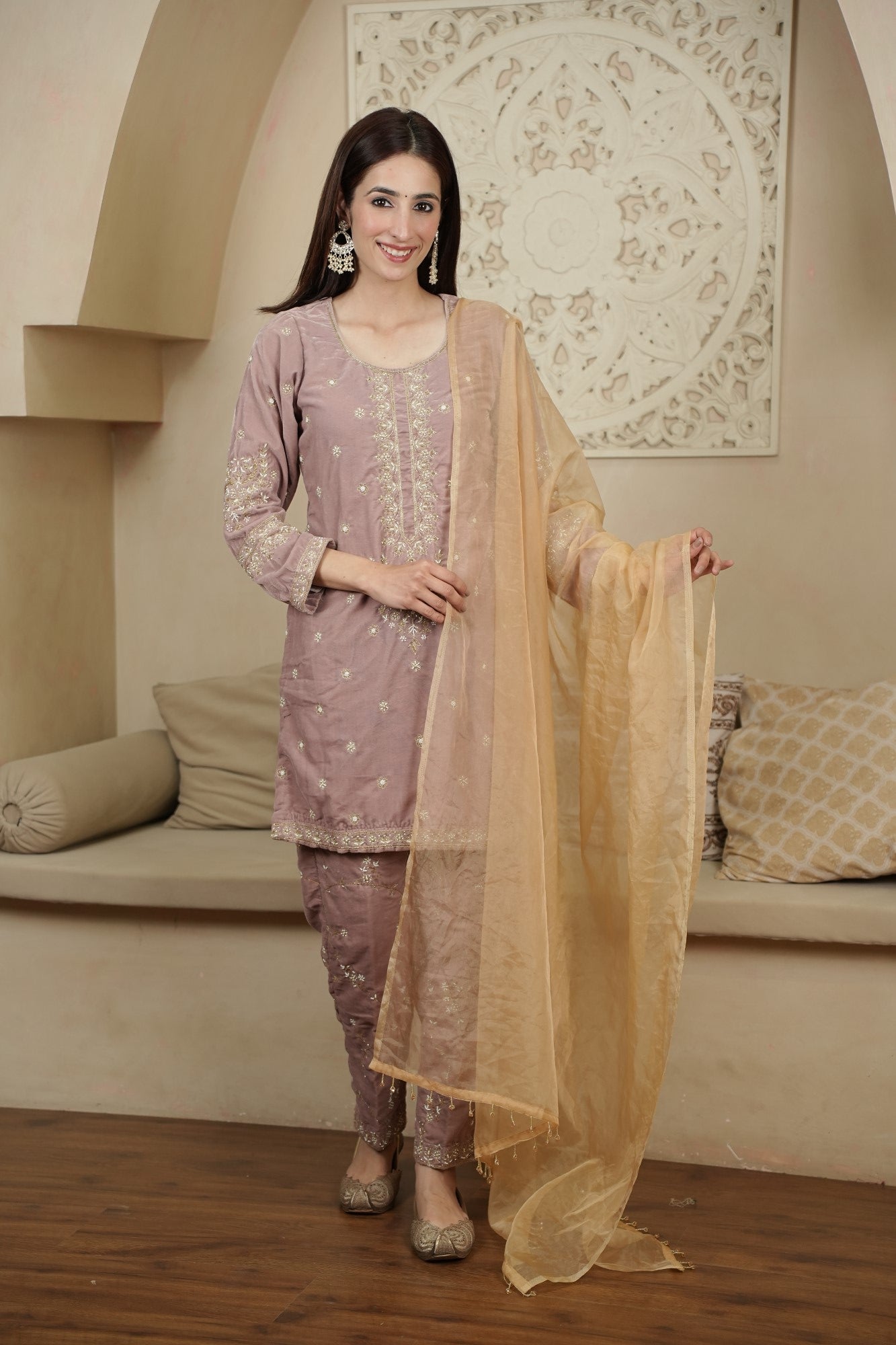 Image of Mehr-E-Mauve Festive Set