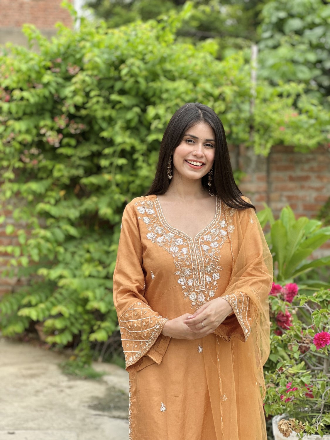 Image of Sunheri Kurta Set